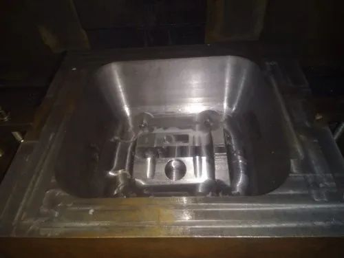 Plastic jerry can blow mould